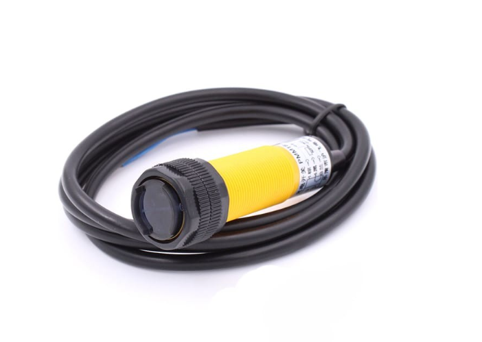 سنسور مجاورت 30cm قابل تنظیم مدل E18-D50NK