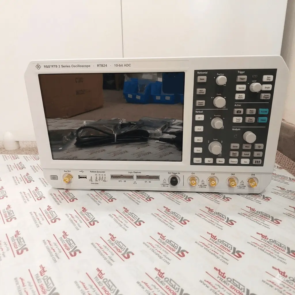 تصویر واقعی اسیلوسکوپ دیجیتال R&S RTB2004 سری RTB2